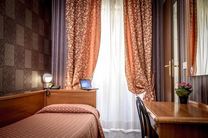 Room 21 of 54