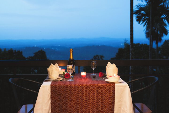 Dining 61 of 76