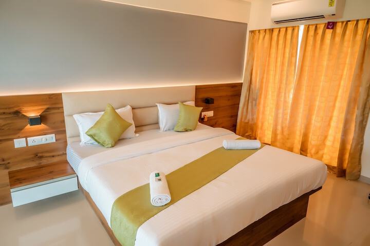 Room 12 of 24