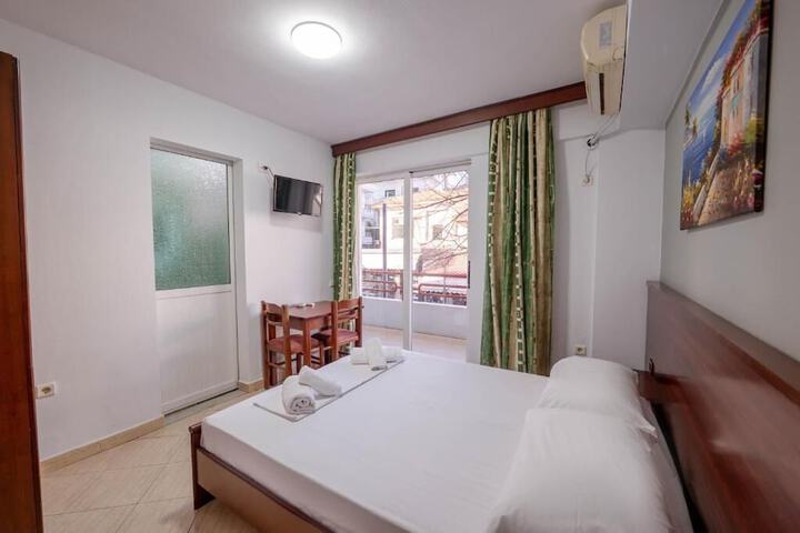 Room 20 of 59