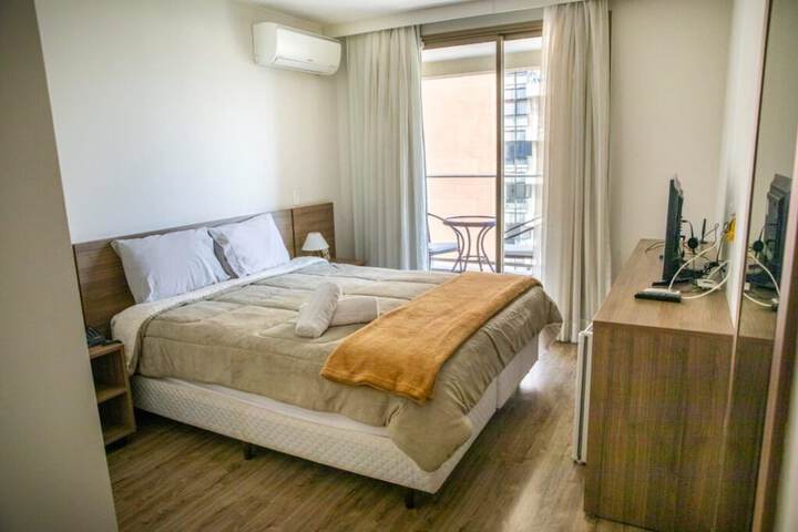 Room 15 of 30