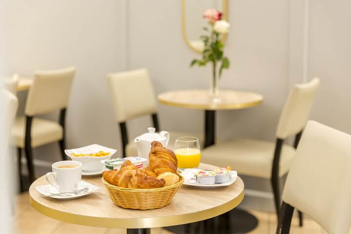 Breakfast/Coffee Service 48 of 56