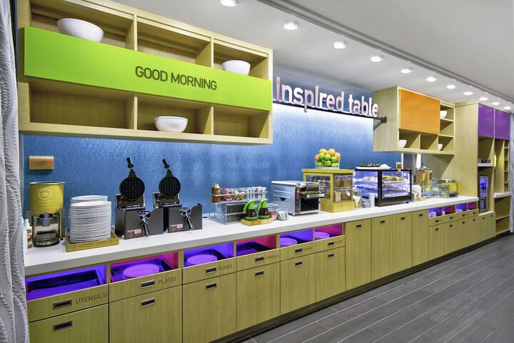 Breakfast area
