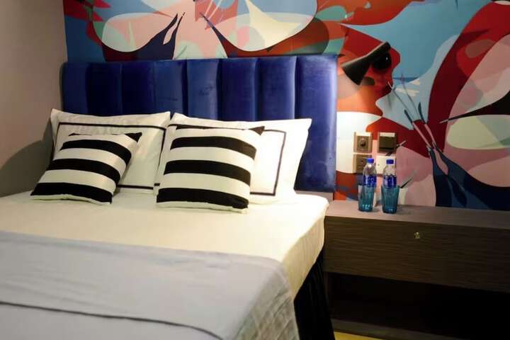 Room 5 of 25