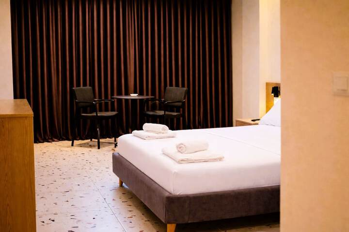 Room 29 of 67