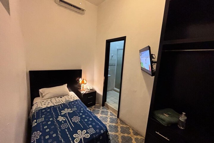 Room 6 of 41