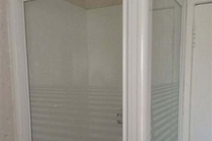 Room 4 of 11