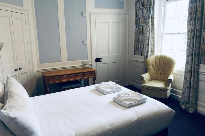 Room 12 of 31