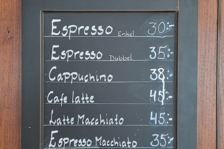 Breakfast/Coffee Service 50 of 104