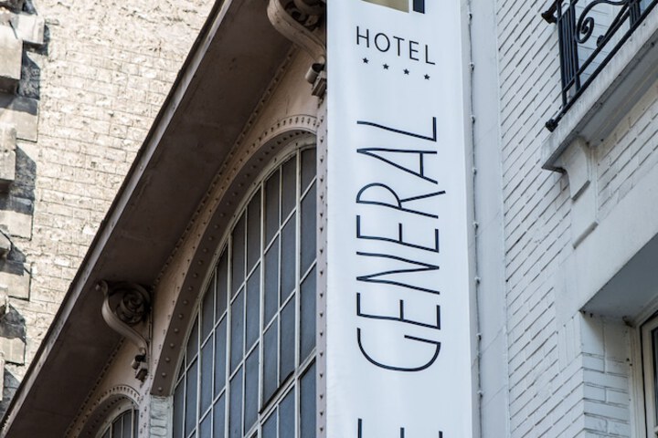Hotel 77 of 79