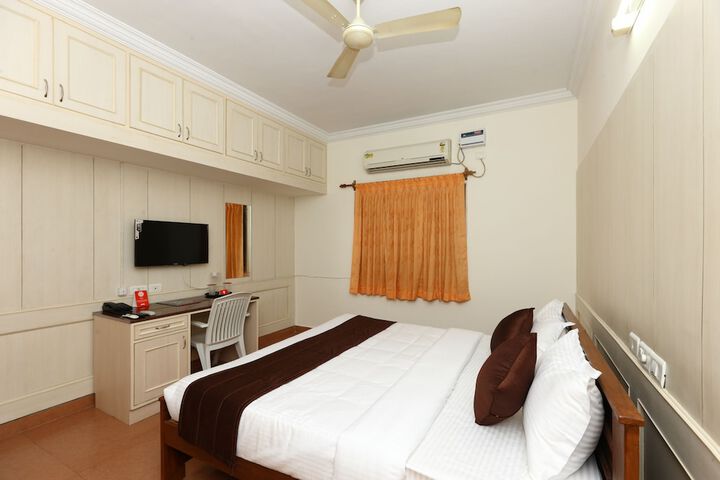 Room 7 of 19