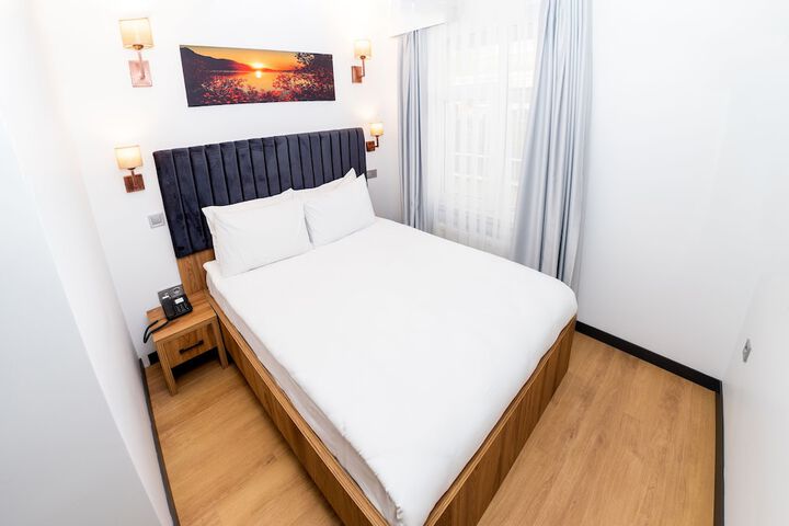 Room 14 of 21