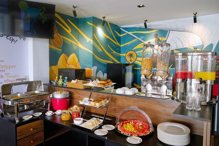 Breakfast/Coffee Service 15 of 19