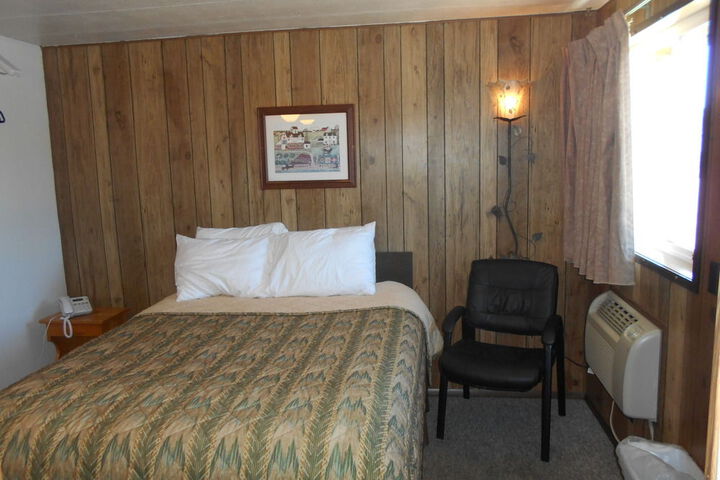 Room 11 of 35