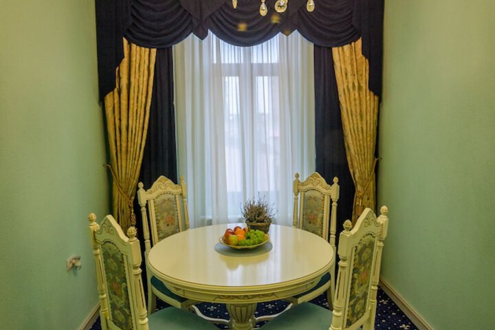 Room 44 of 131