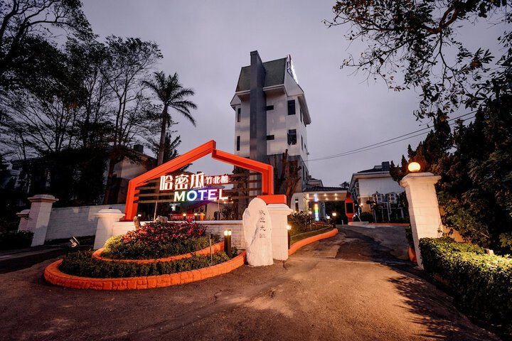 Hotel 3 of 97