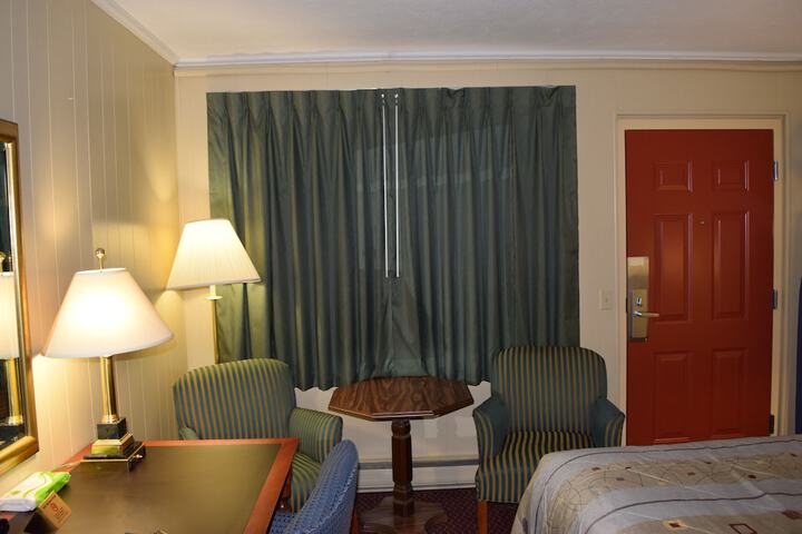 Room 9 of 19