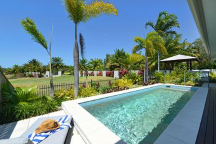 Pool 28 of 32