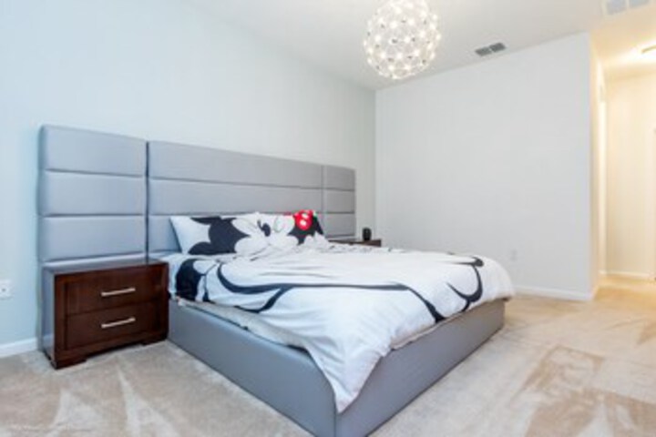Room 225 of 241