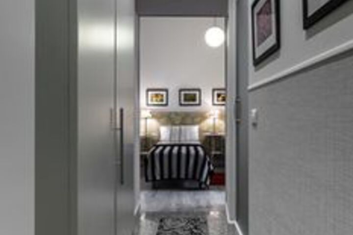 Room 22 of 38
