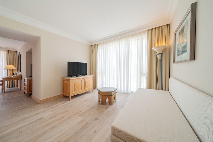 Room 45 of 126