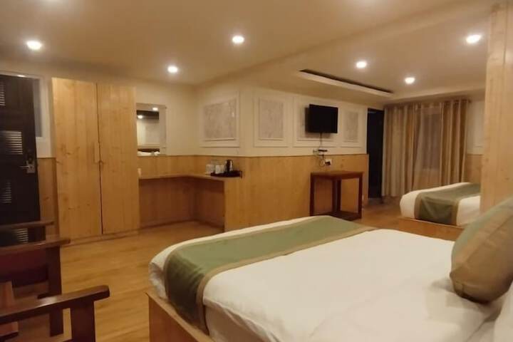 Room 14 of 50