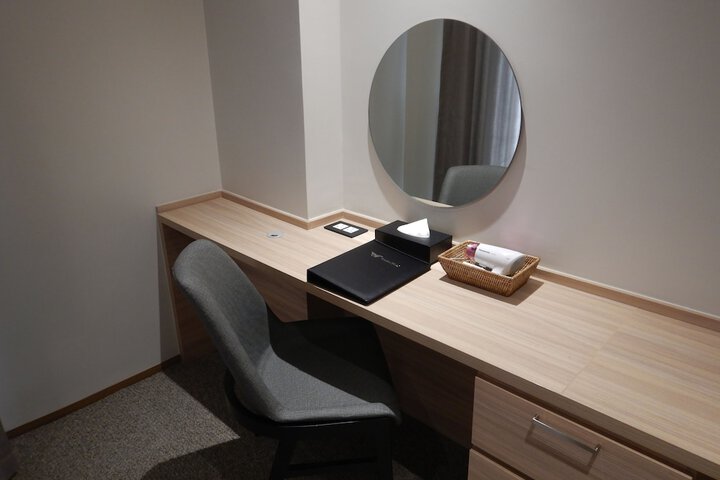 Room 52 of 89