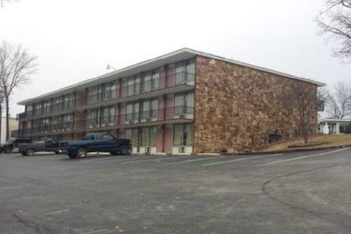 Hotel 40 of 63