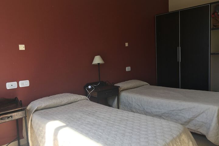 Room 5 of 40