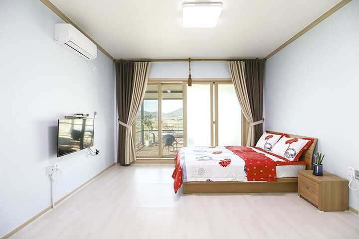 Room 5 of 36