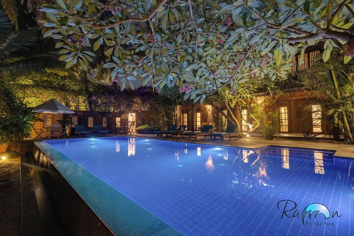 Pool 83 of 152