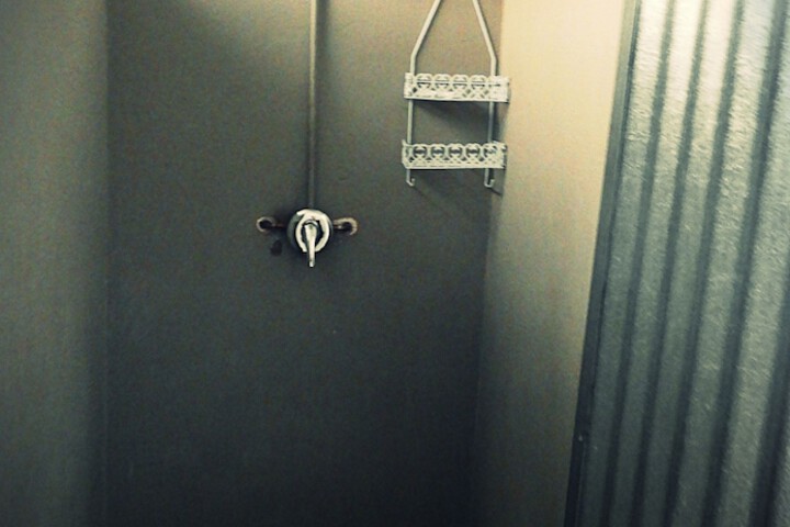 Room 13 of 36