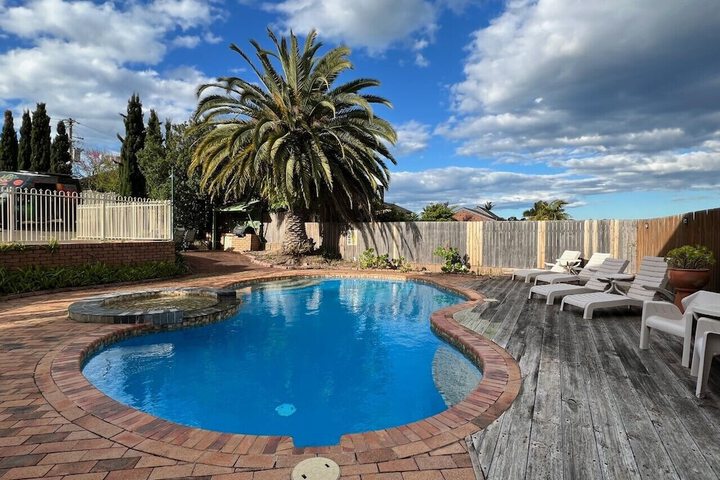 Pool 54 of 59