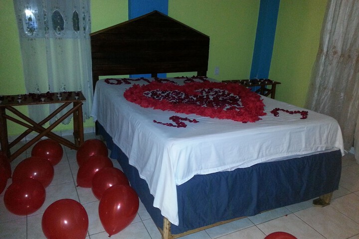 Room 14 of 108