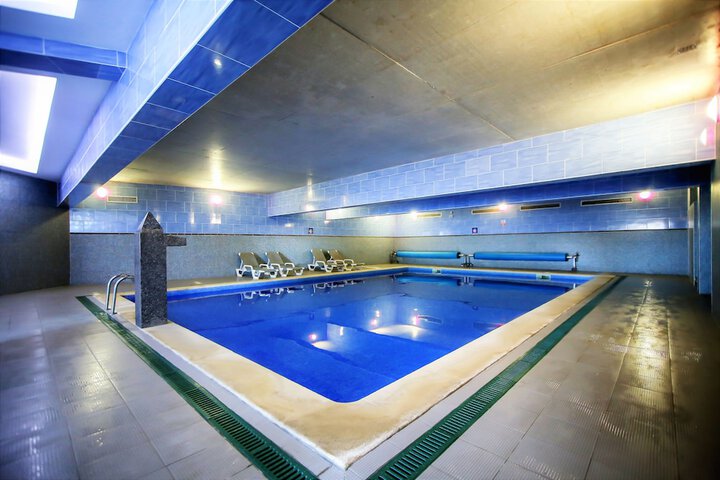 Pool 34 of 50