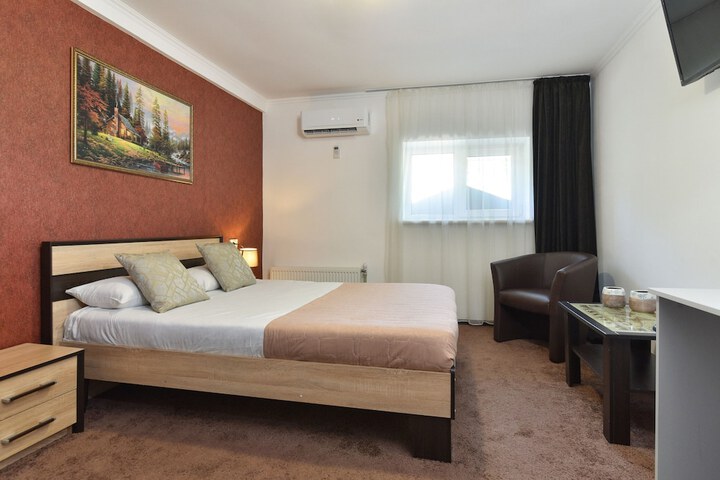 Room 9 of 45