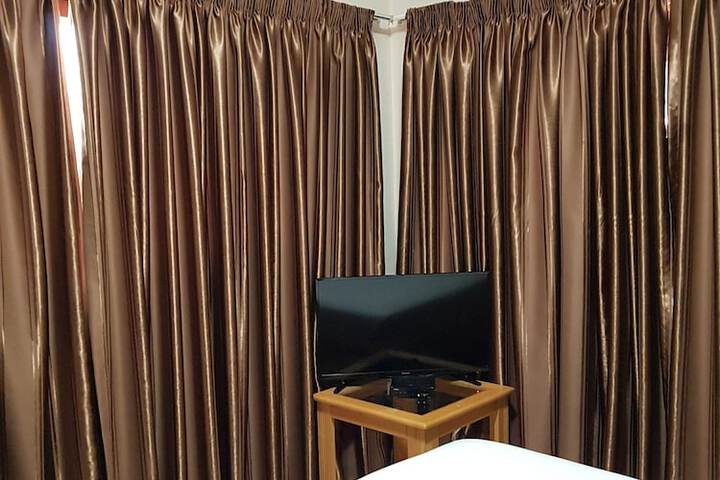 Room 6 of 35