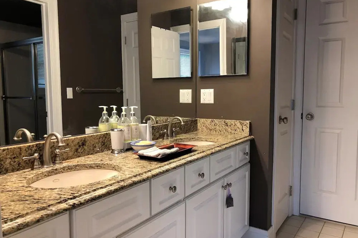 Room 7 of 20