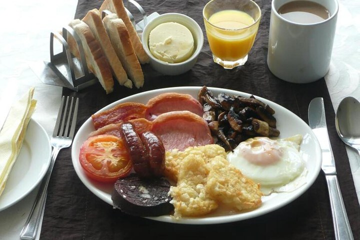Breakfast/Coffee Service 24 of 52