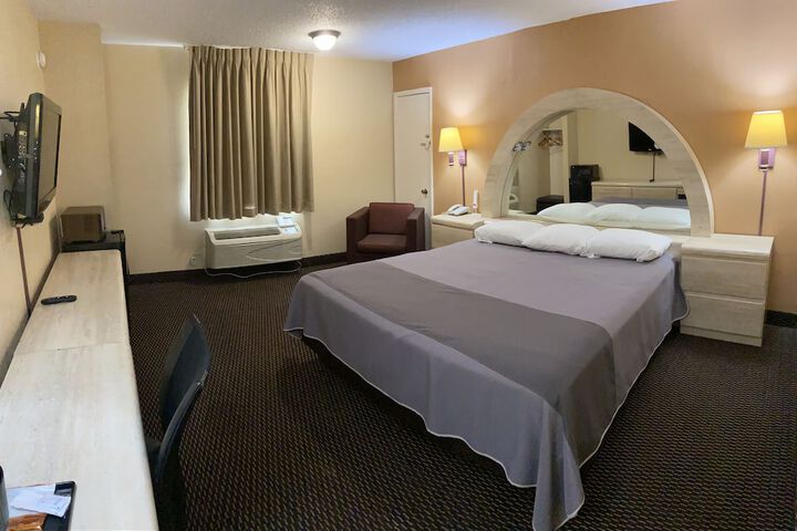 Single Room (2 of 6)