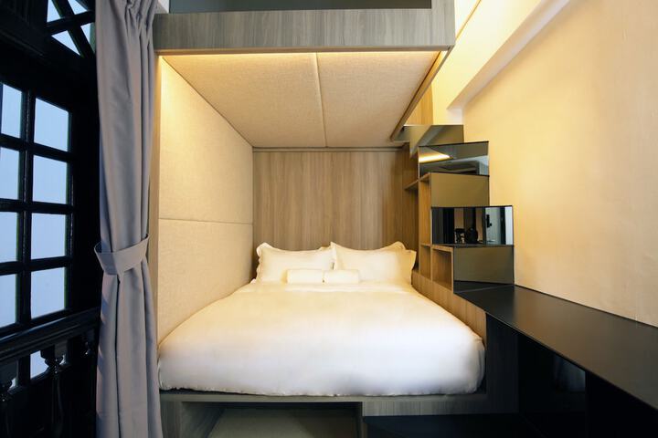 Room 126 of 180