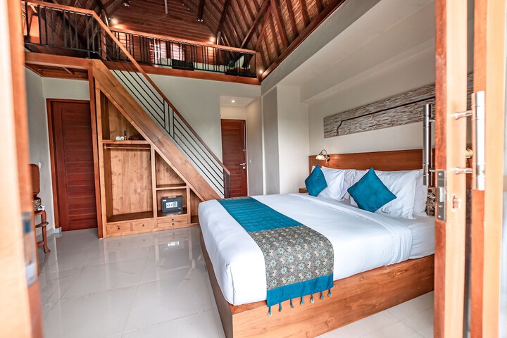 Room 4 of 22