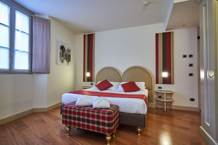 Room 12 of 45