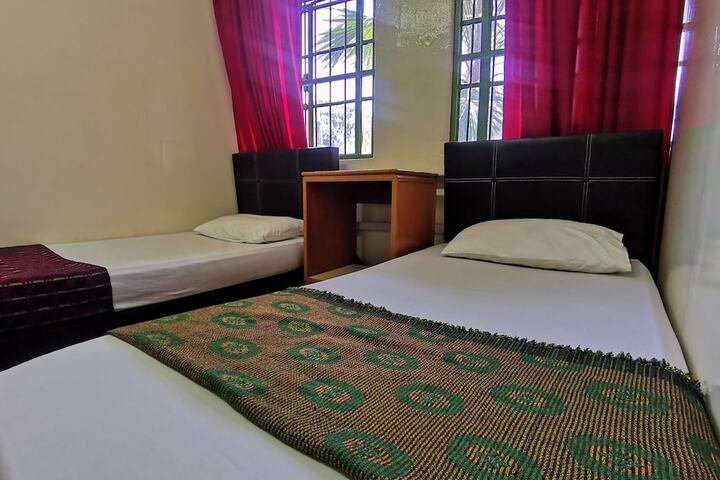 Room 19 of 96