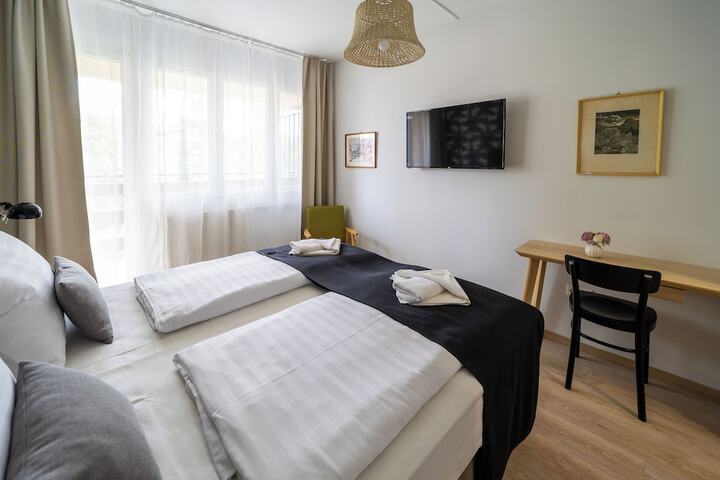 Room 14 of 60