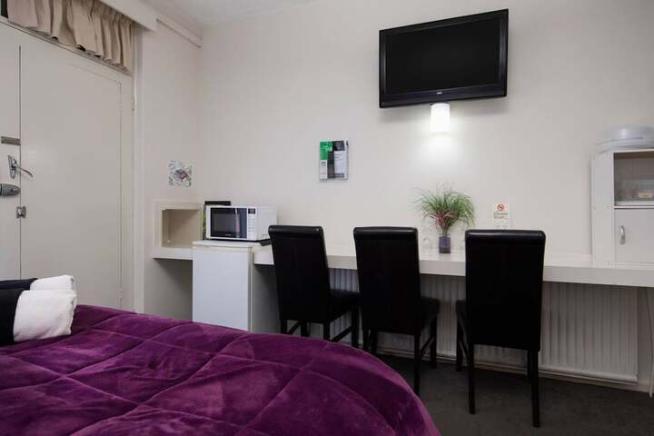 Room 18 of 42