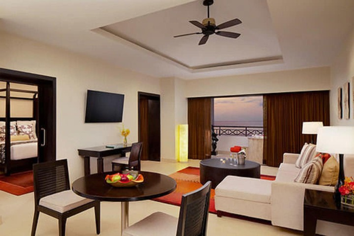 Room 3 of 55