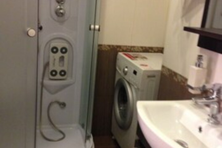 Room 4 of 92
