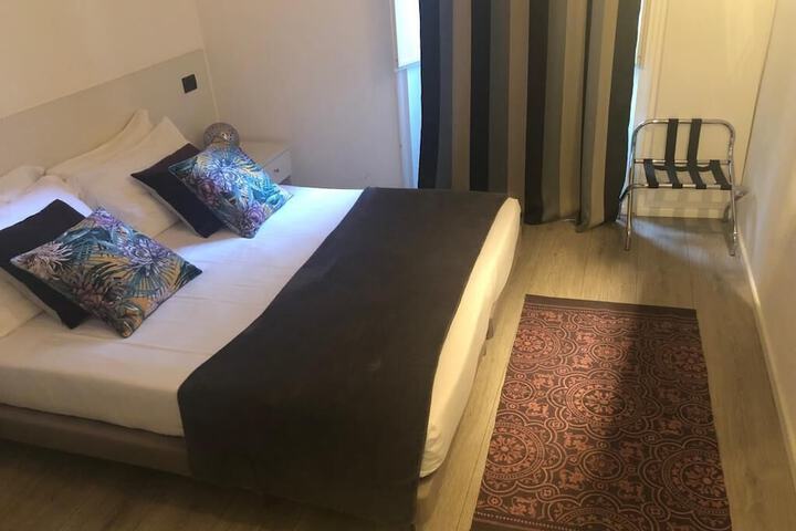 Room 31 of 84