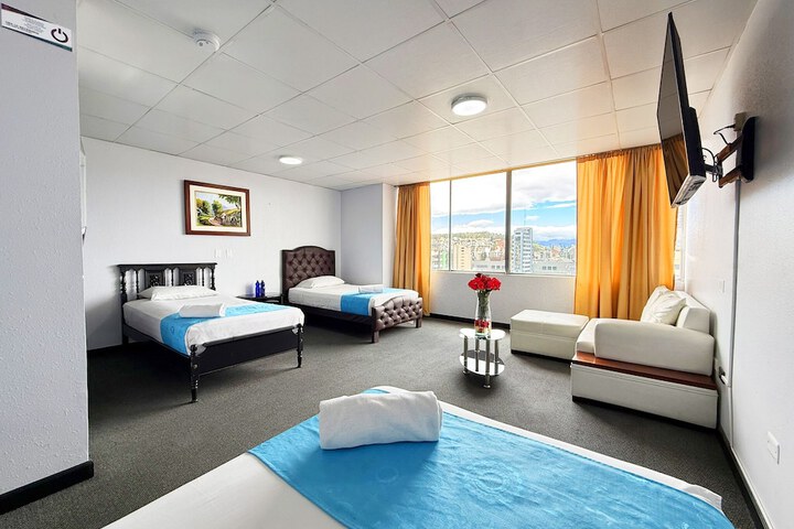 Room 14 of 32
